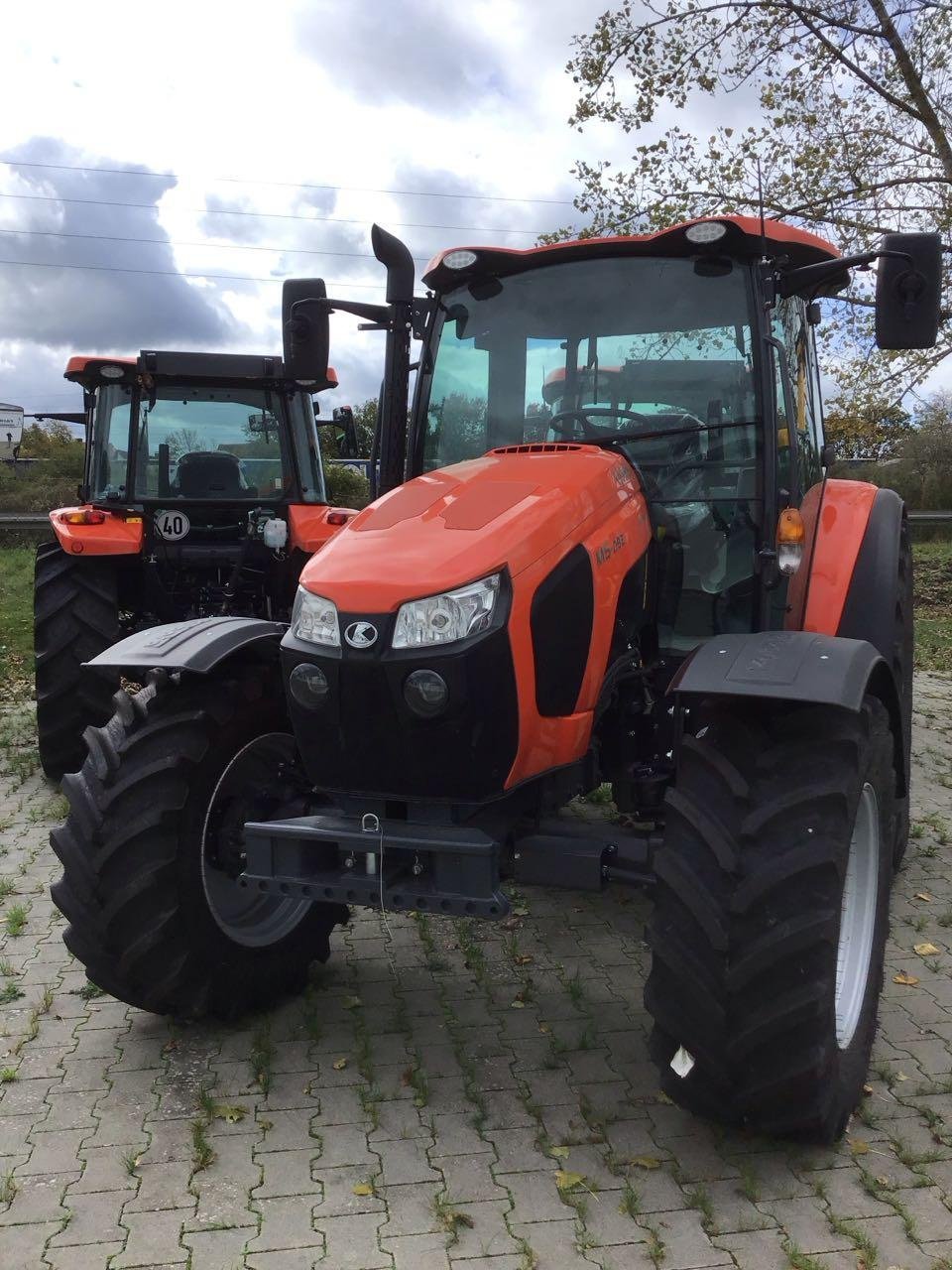 Traktor of the type Kubota M 5092 HQ36 GE KABIN, Neumaschine in Burgbernheim (Picture 2)