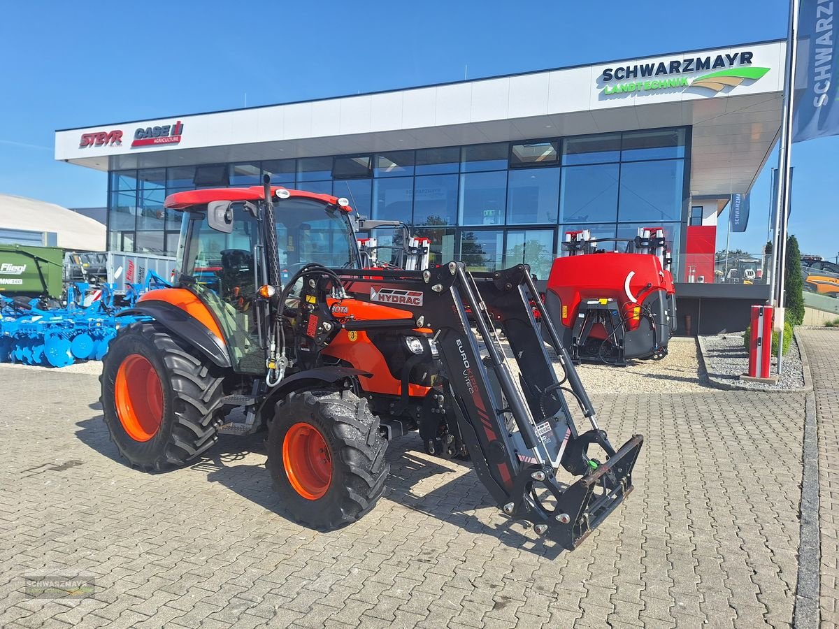 Traktor van het type Kubota M 6040 DTHQ, Gebrauchtmaschine in Aurolzmünster (Foto 2)