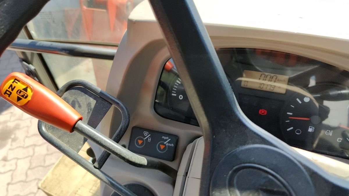 Traktor tipa Kubota M 6040 DTHQ, Gebrauchtmaschine u Kirchschlag (Slika 16)