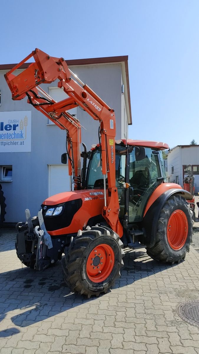 Traktor van het type Kubota M 6040 DTHQ, Gebrauchtmaschine in Kirchschlag (Foto 3)