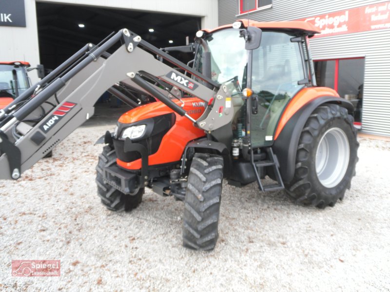 Traktor типа Kubota M 6060, Gebrauchtmaschine в Freystadt