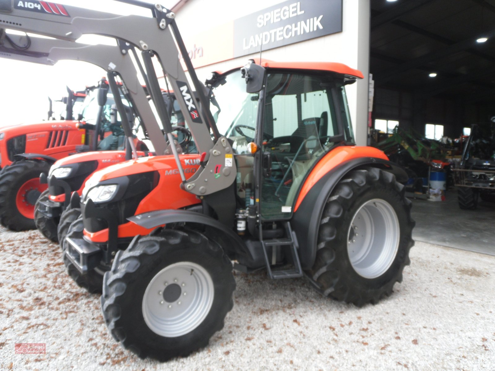 Traktor от тип Kubota M 6060, Gebrauchtmaschine в Freystadt (Снимка 10)