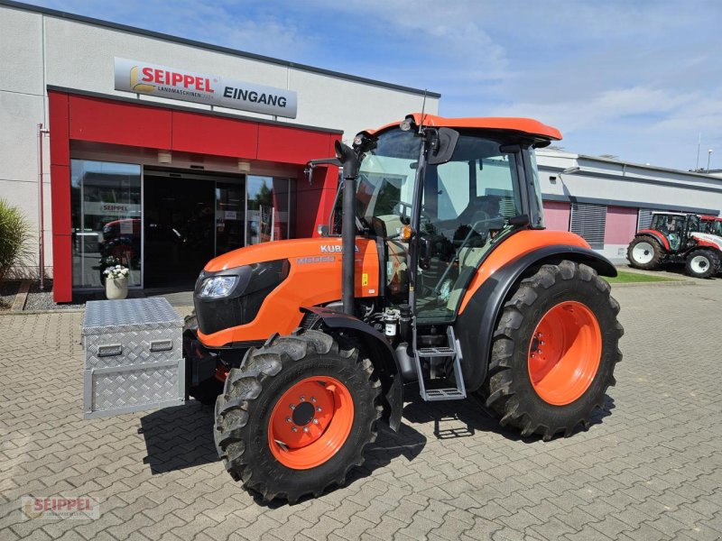 Traktor типа Kubota M 6060, Gebrauchtmaschine в Groß-Umstadt (Фотография 1)