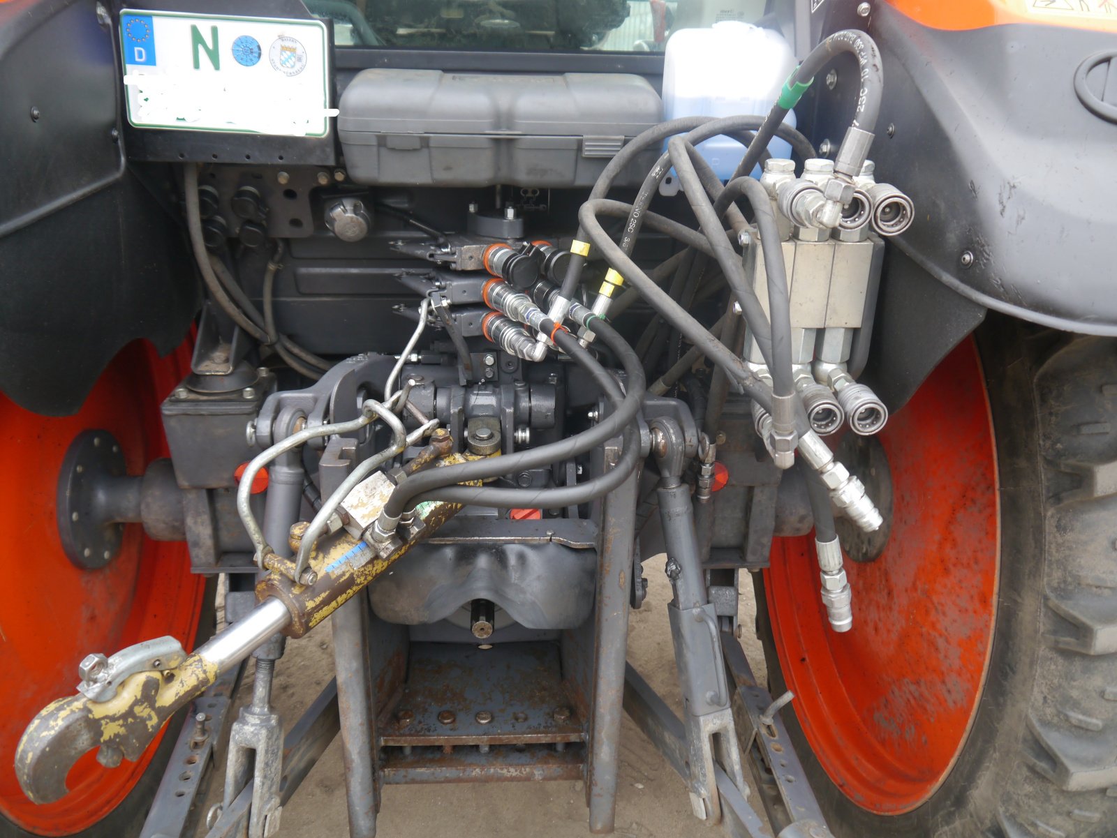 Traktor типа Kubota M 7060, Gebrauchtmaschine в Nürnberg (Фотография 5)