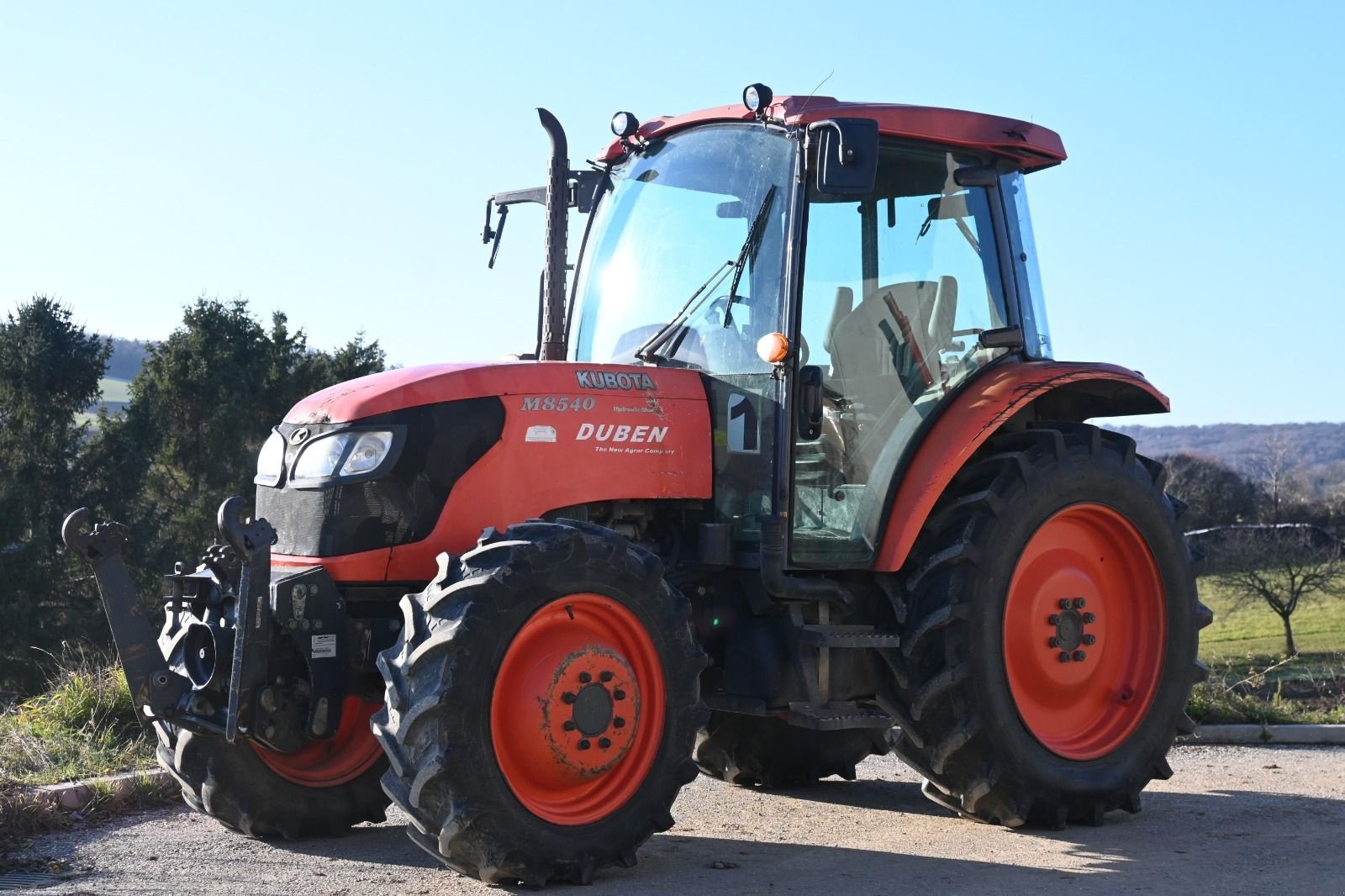 Traktor of the type Kubota M 8540 DTHQ, Gebrauchtmaschine in Burgkirchen (Picture 1)