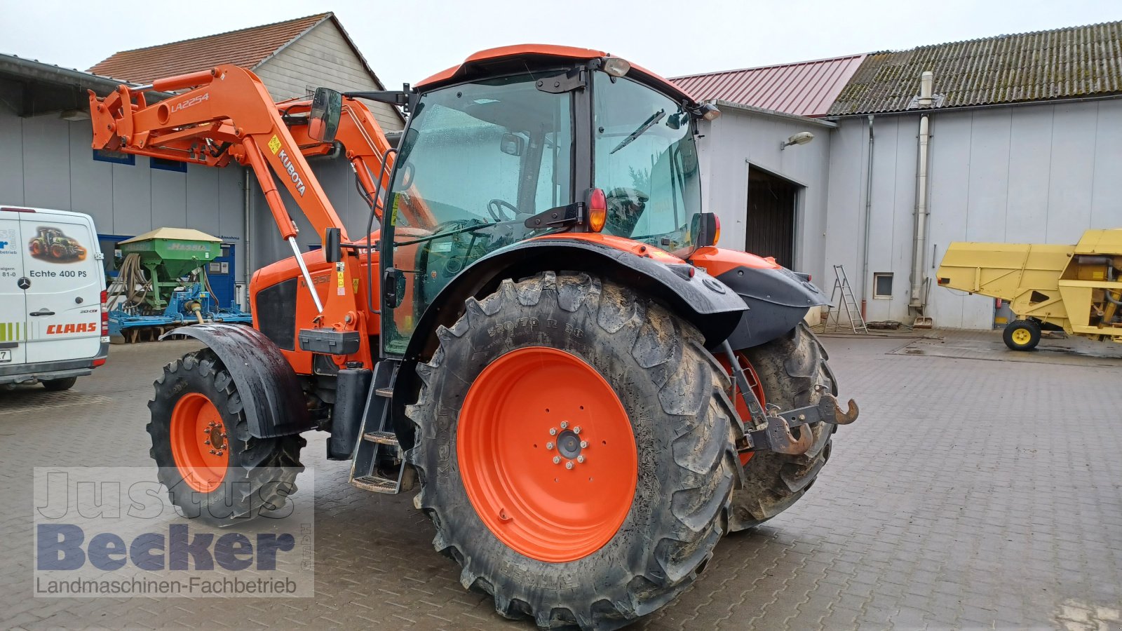 Traktor типа Kubota M135-17 GX 2, Gebrauchtmaschine в Weimar-Niederwalgern (Фотография 4)