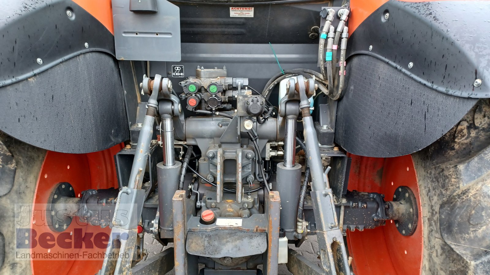 Traktor del tipo Kubota M135-17 GX 2, Gebrauchtmaschine en Weimar-Niederwalgern (Imagen 5)