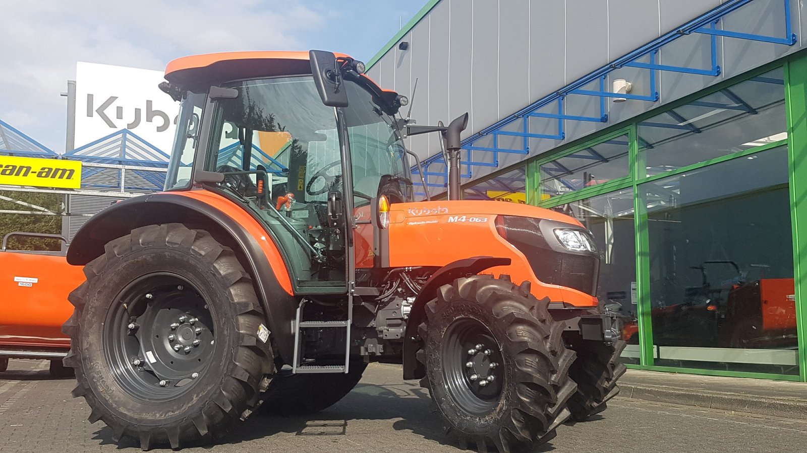 Traktor typu Kubota M4-063 CAB ab 0,99% Finanzierung, Neumaschine v Olpe (Obrázek 13)