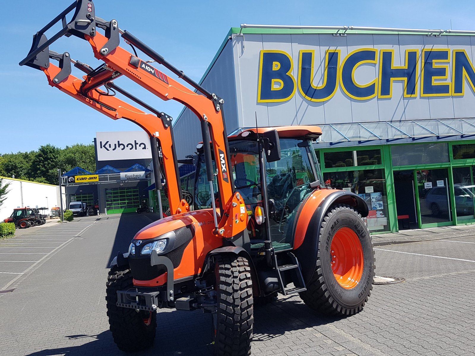 Traktor des Typs Kubota M4-063 CAB ab 0,99% Finanzierung, Neumaschine in Olpe (Bild 16)