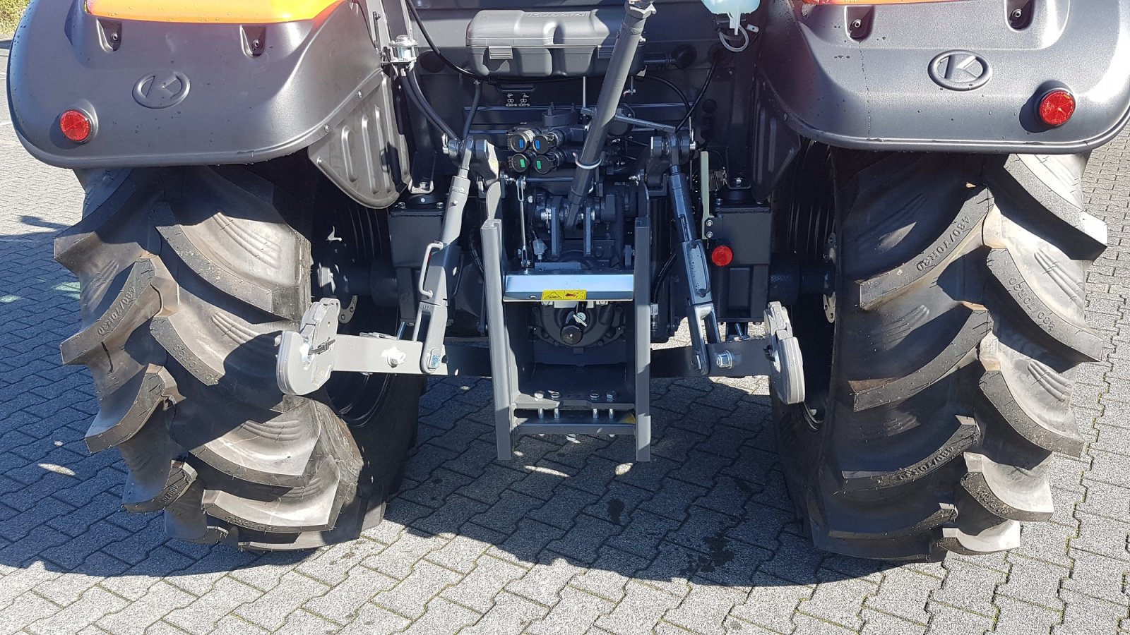 Traktor tipa Kubota M4-063 CAB ab 0,99% Finanzierung, Neumaschine u Olpe (Slika 11)