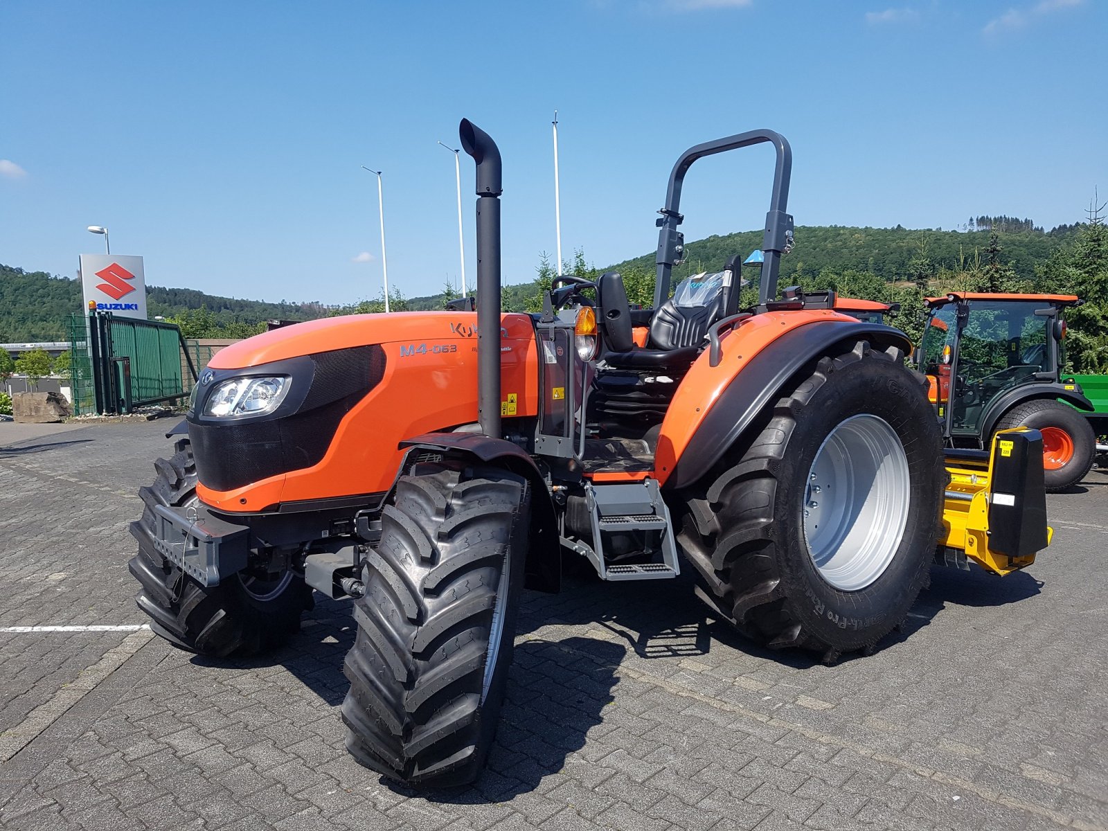 Traktor Türe ait Kubota M4-063 ROPS ab 0,99%, Neumaschine içinde Olpe (resim 4)