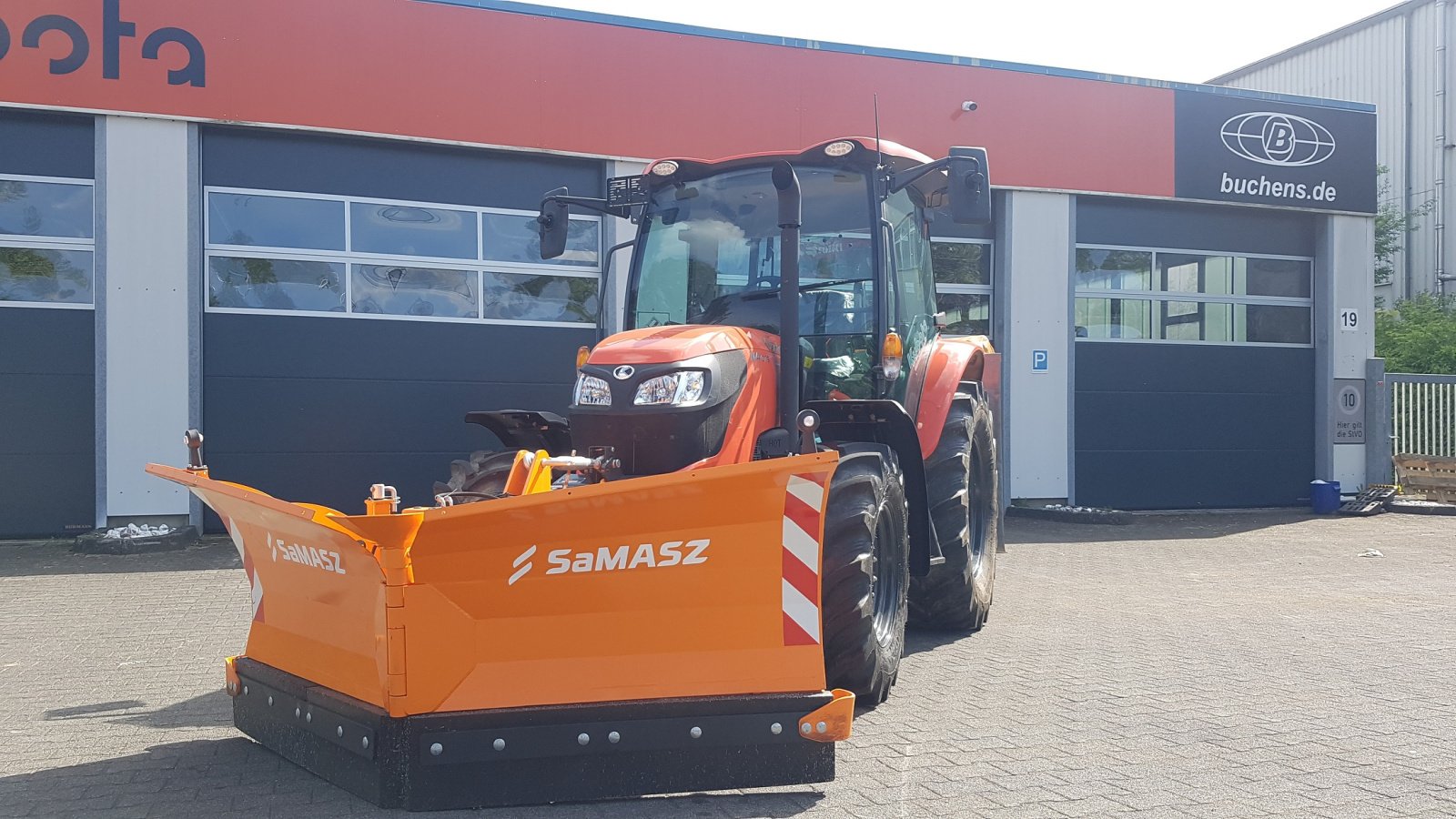 Traktor del tipo Kubota M4-073 CAB Winterdienstpaket ab 0,99%, Neumaschine en Olpe (Imagen 11)