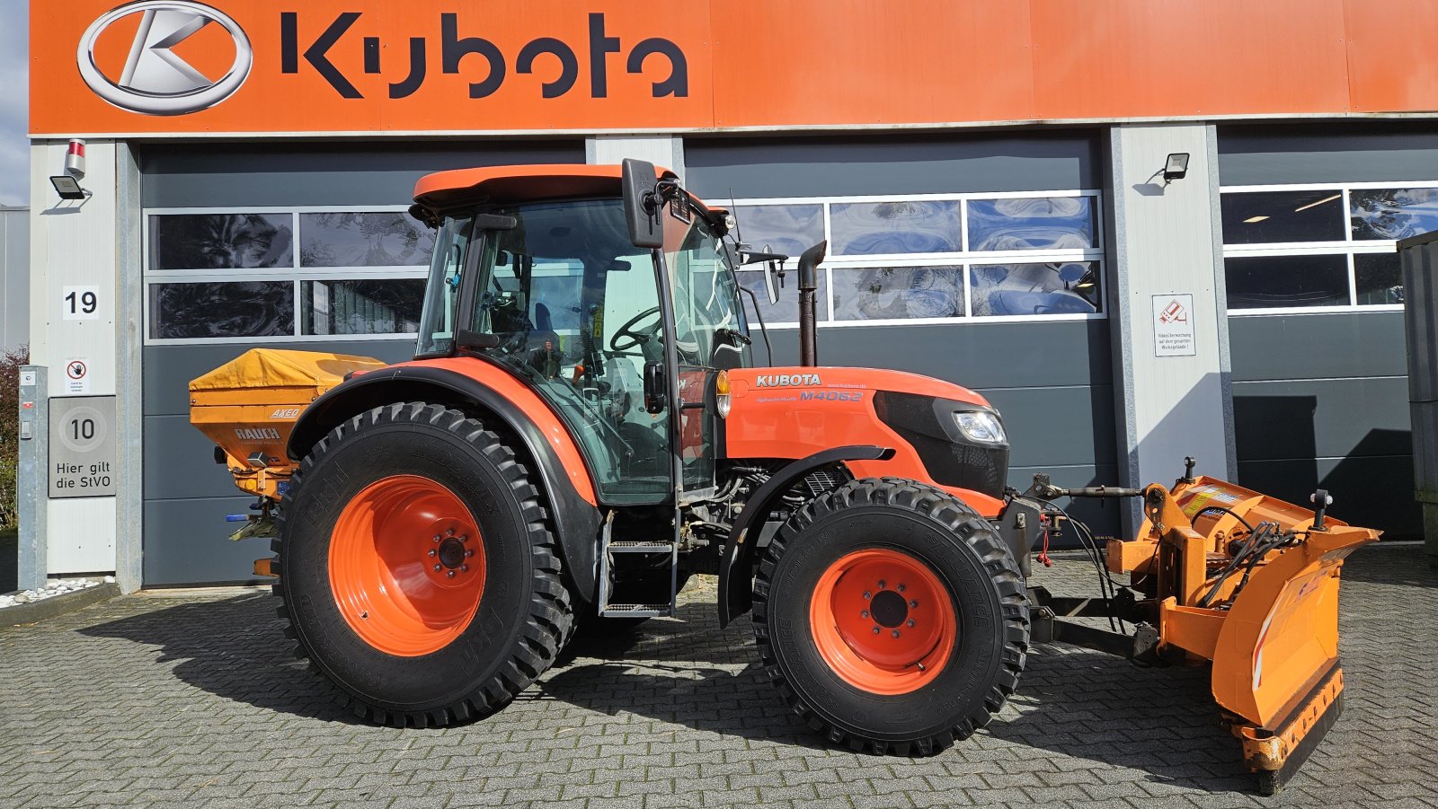 Traktor του τύπου Kubota M4062 Winterdienst, Gebrauchtmaschine σε Olpe (Φωτογραφία 5)