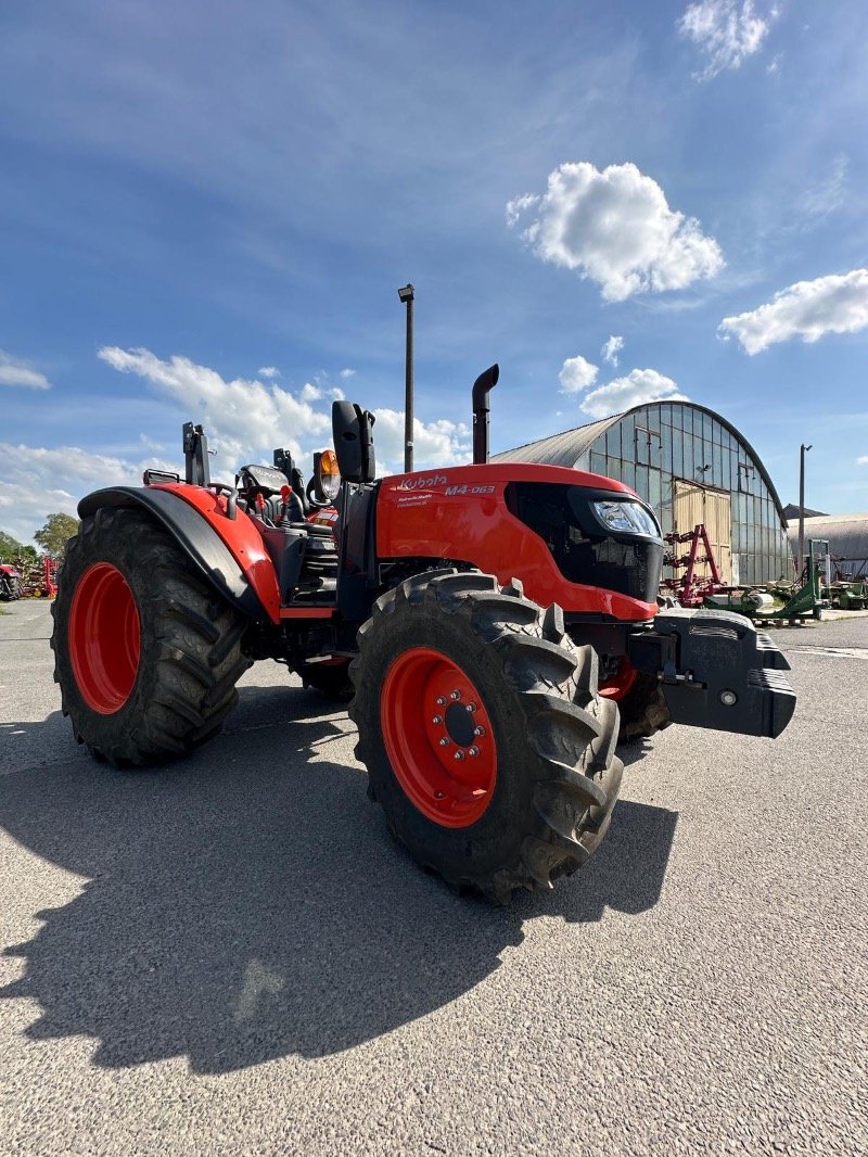 Traktor типа Kubota M4063 ROPS, Gebrauchtmaschine в Liebenwalde (Фотография 7)