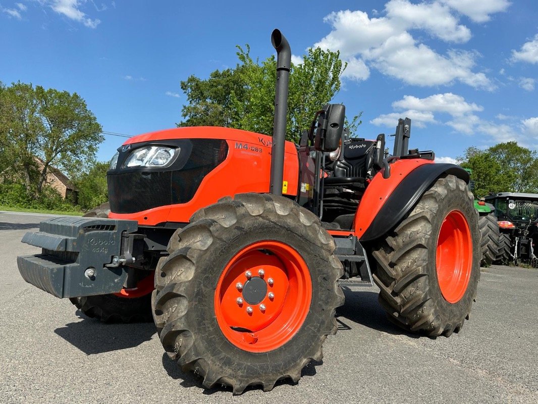 Traktor типа Kubota M4063 ROPS, Gebrauchtmaschine в Liebenwalde (Фотография 1)