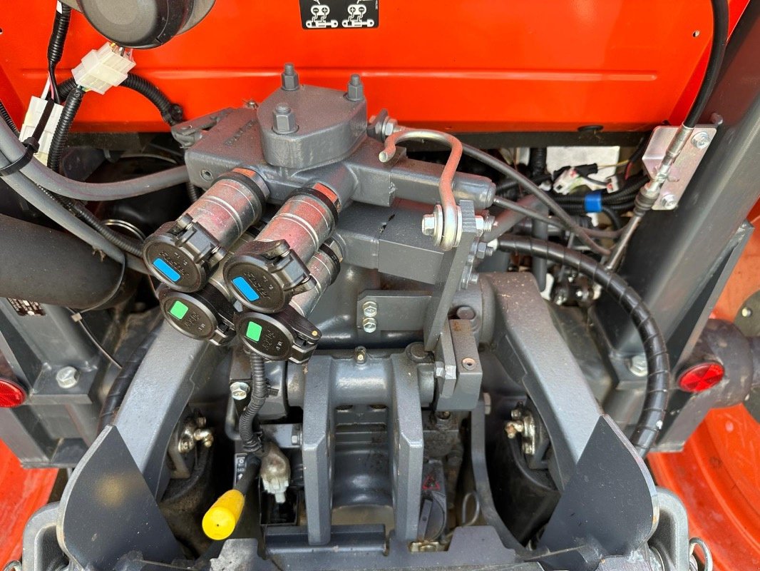 Traktor typu Kubota M4063 ROPS, Gebrauchtmaschine w Liebenwalde (Zdjęcie 16)