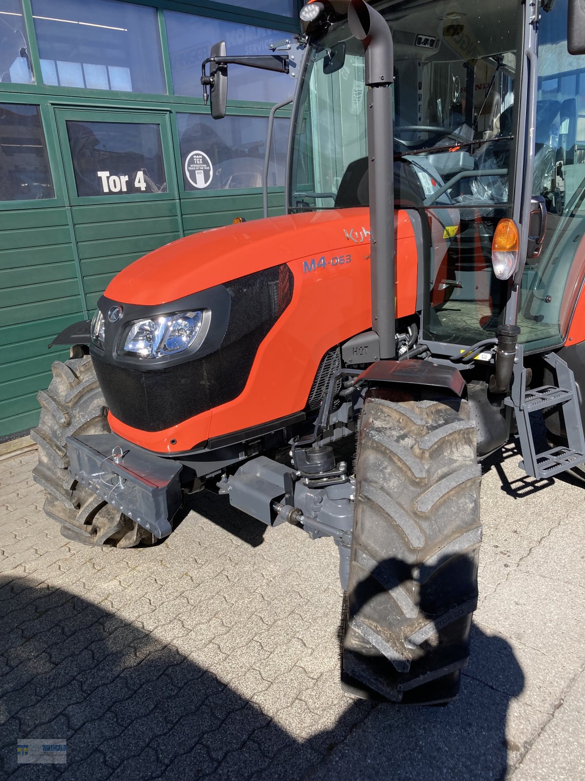 Traktor del tipo Kubota M4063, Neumaschine en Wackersberg (Imagen 3)