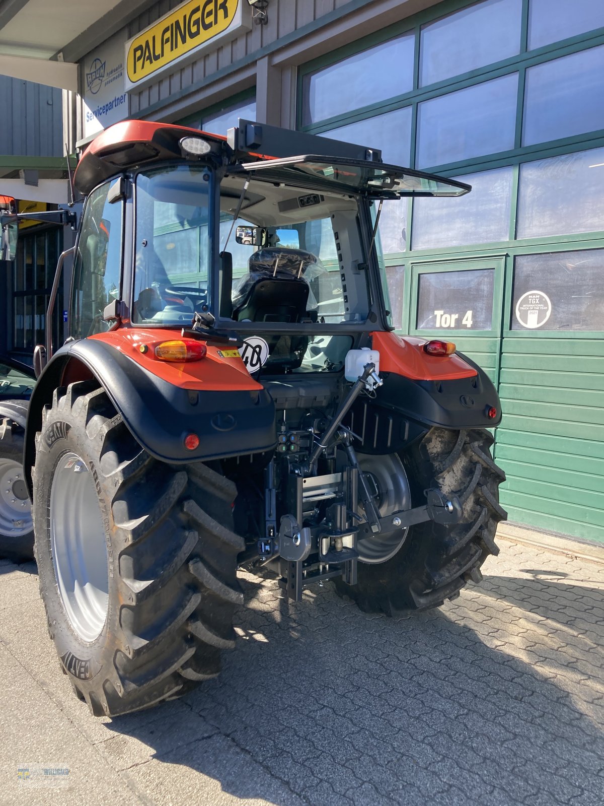 Traktor del tipo Kubota M4063, Neumaschine en Wackersberg (Imagen 8)