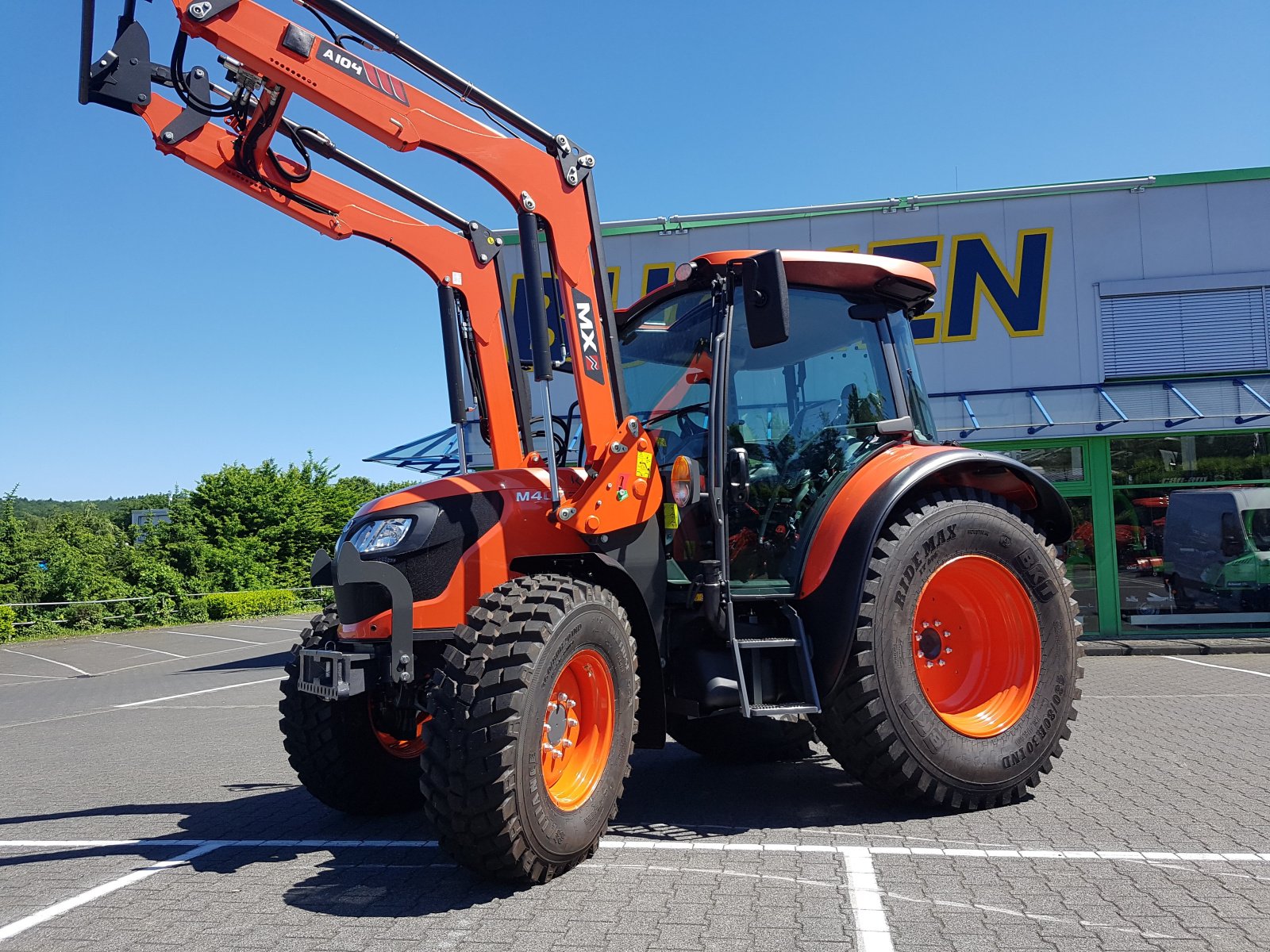 Traktor tipa Kubota M4073, Neumaschine u Olpe (Slika 4)