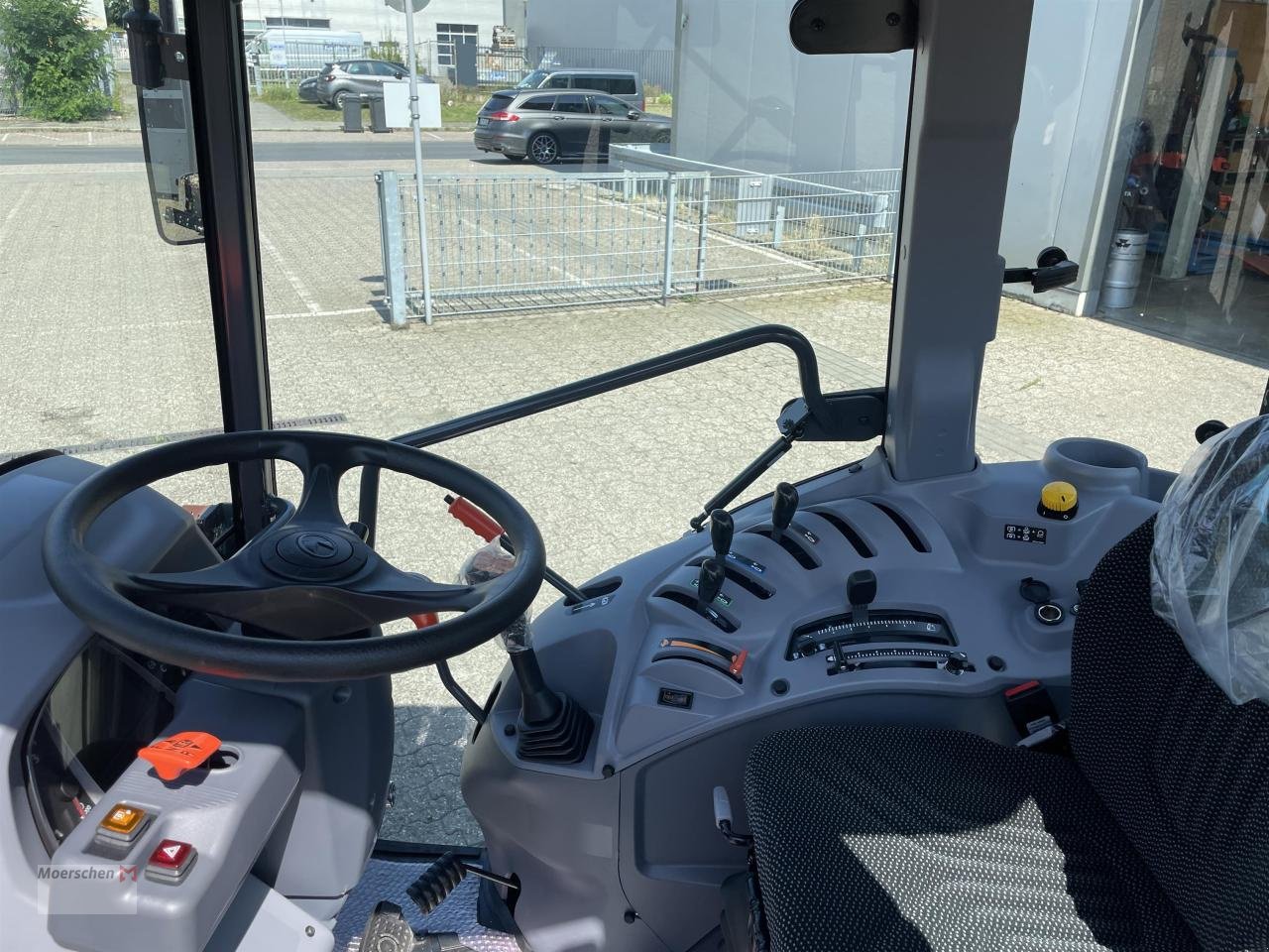 Traktor van het type Kubota M5-072 Narrow, Neumaschine in Tönisvorst (Foto 8)