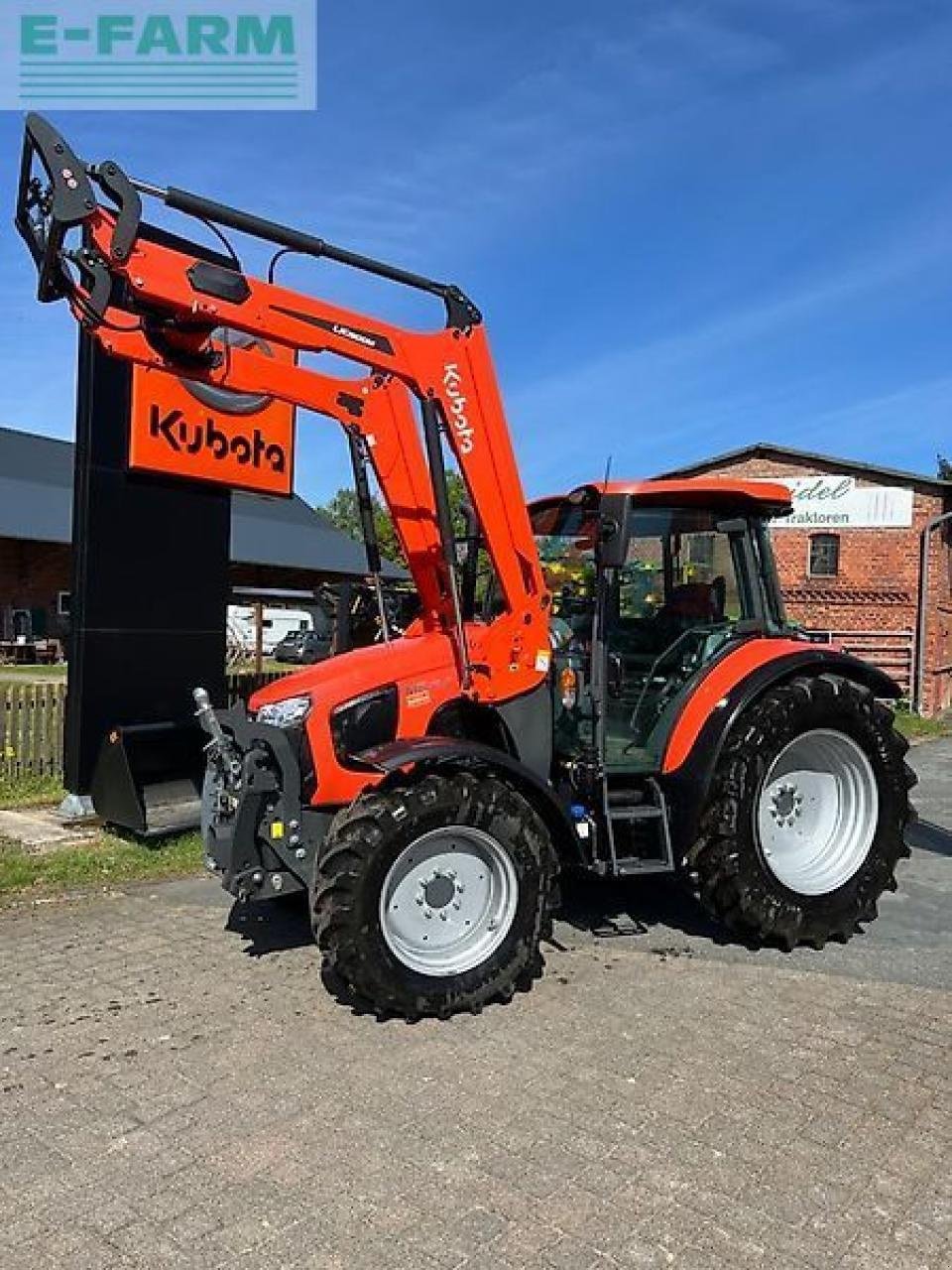 Traktor типа Kubota m5-092, Gebrauchtmaschine в SUDERBURG/HOLXEN (Фотография 1)