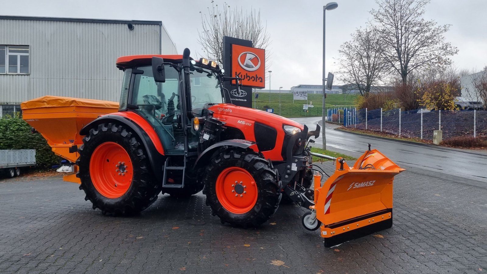 Traktor of the type Kubota M5-112 Winterdienst, Neumaschine in Olpe (Picture 10)