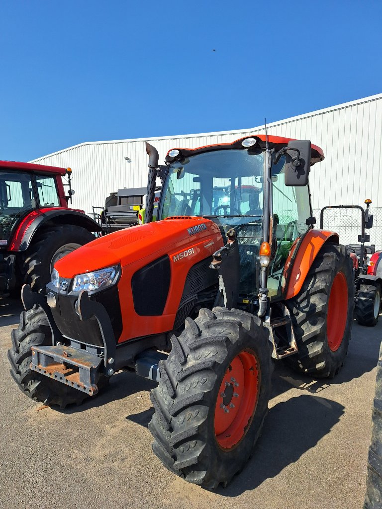 Traktor of the type Kubota M5091 DTHQ, Gebrauchtmaschine in Neufchâtel-en-Bray (Picture 1)