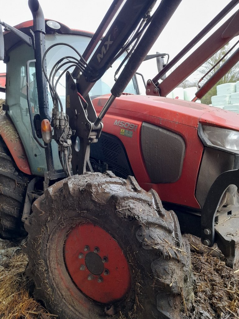 Traktor типа Kubota M5091 DTHQ, Gebrauchtmaschine в Neufchâtel-en-Bray (Фотография 1)