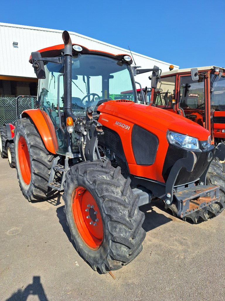 Traktor du type Kubota M5091 DTHQ, Gebrauchtmaschine en Neufchâtel-en-Bray (Photo 3)