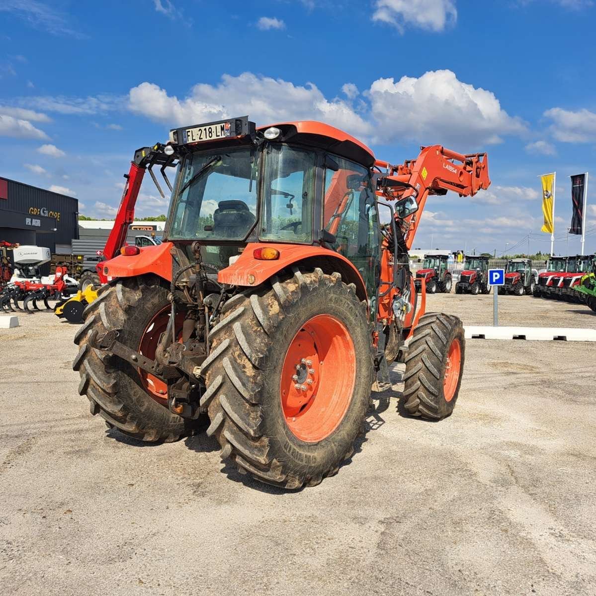 Traktor van het type Kubota M5111 DTHQ, Gebrauchtmaschine in UCHAUD (Foto 3)