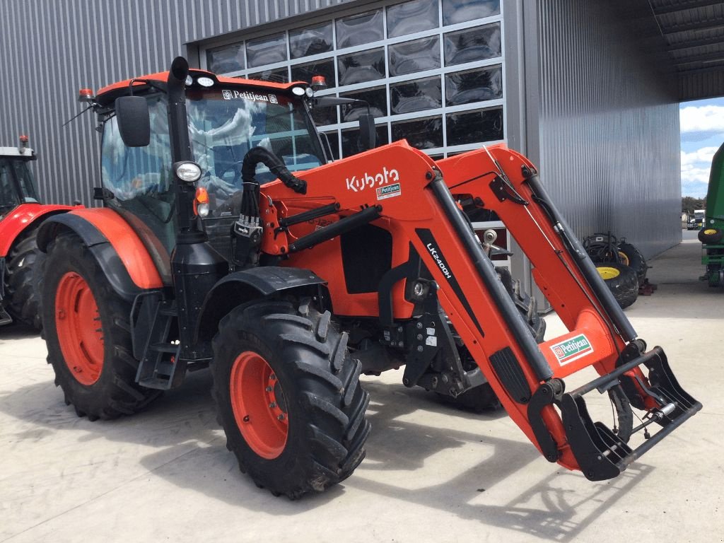 Traktor van het type Kubota M6-122, Gebrauchtmaschine in Vogelsheim (Foto 2)