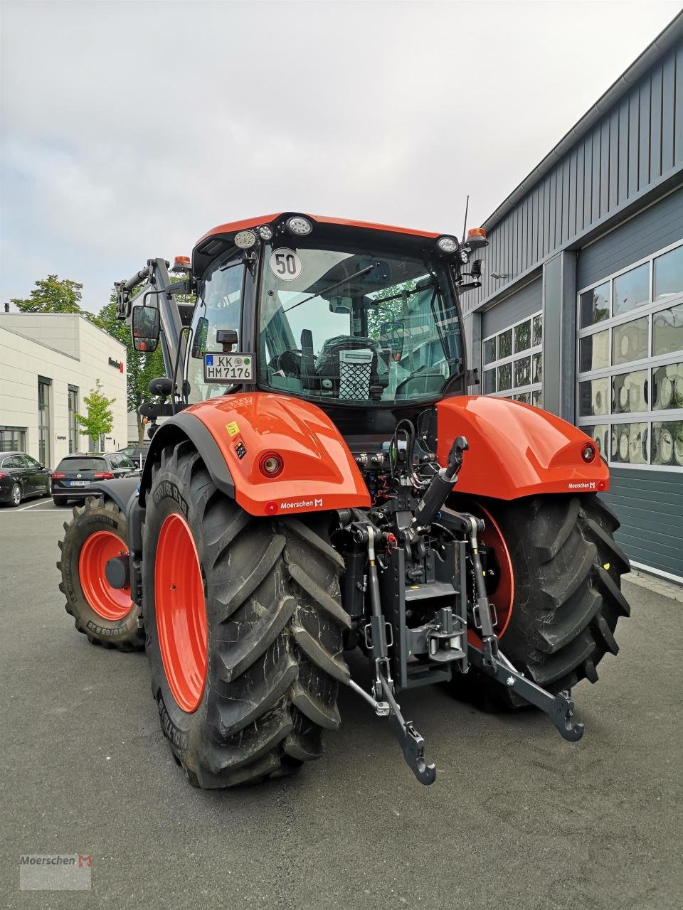 Traktor des Typs Kubota M7-173 Premium-KVT mit Frontlader, Neumaschine in Tönisvorst (Bild 3)