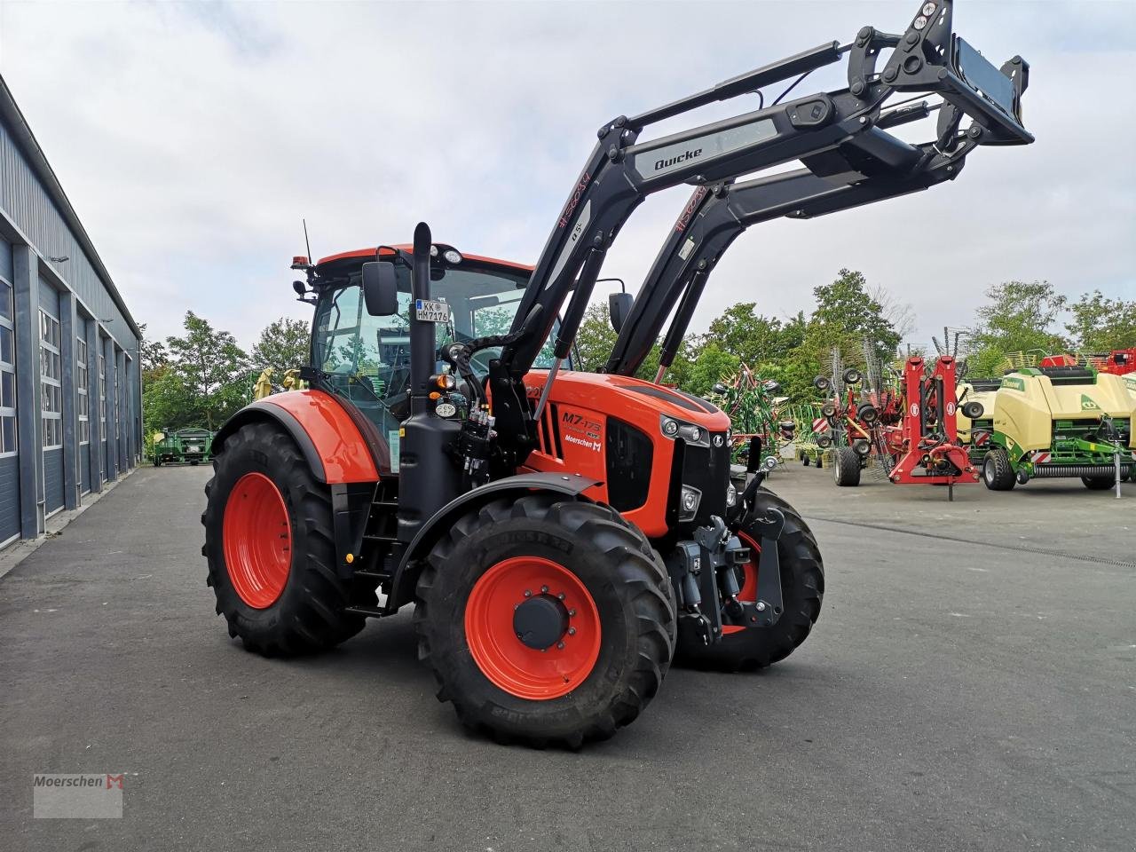 Traktor des Typs Kubota M7-173 Premium-KVT mit Frontlader, Neumaschine in Tönisvorst (Bild 4)