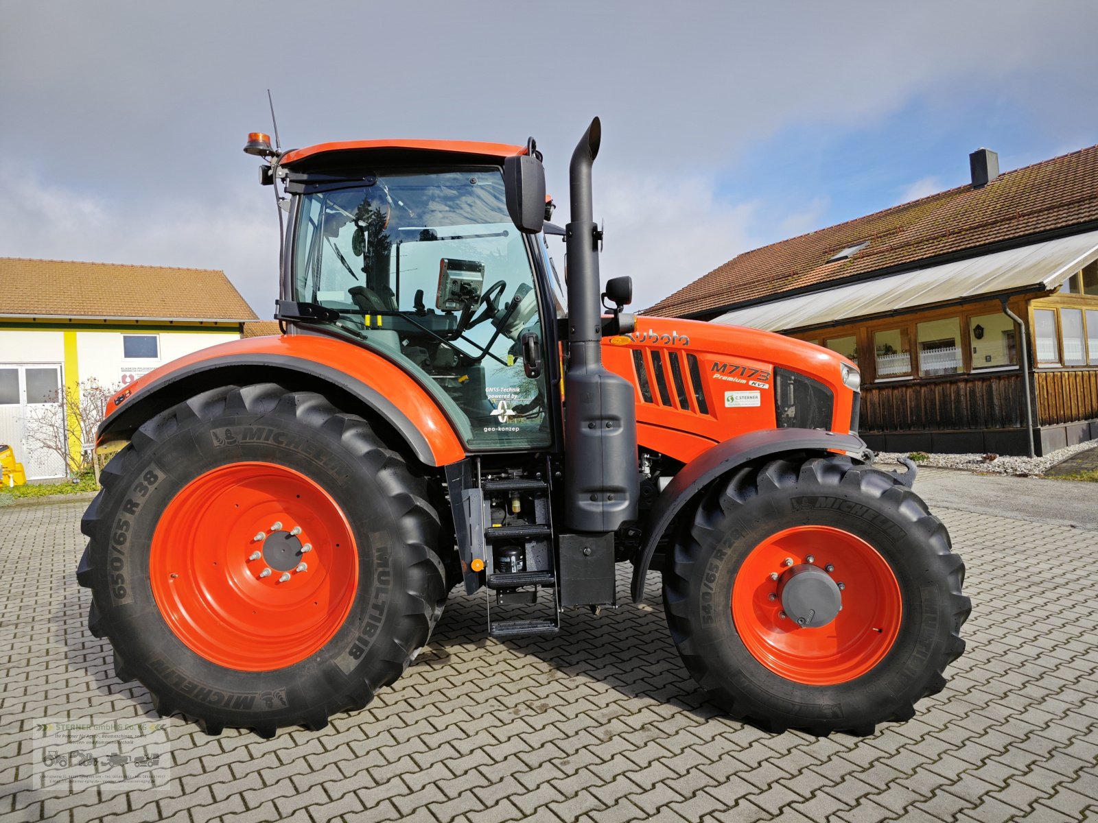 Traktor типа Kubota M7-173 Premium KVT Stufenlos, Gebrauchtmaschine в Eging am See (Фотография 2)