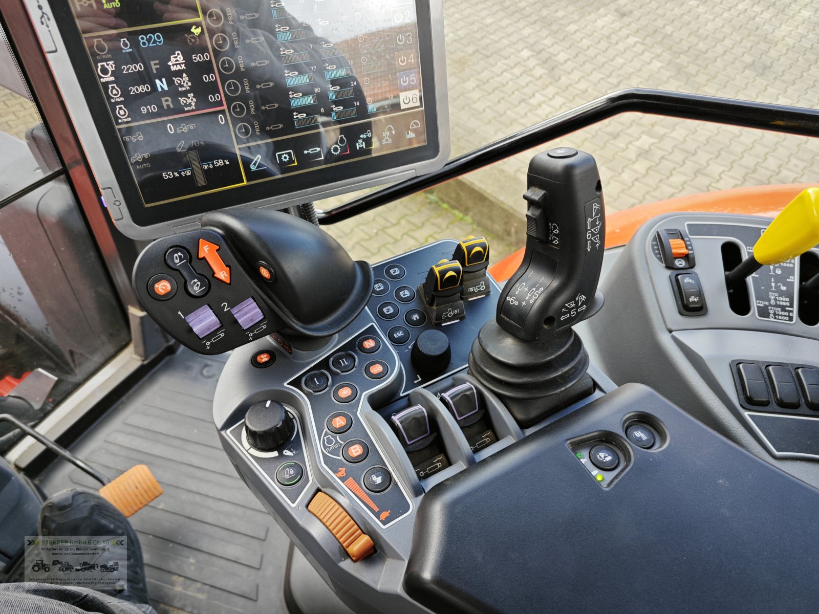 Traktor типа Kubota M7-173 Premium KVT Stufenlos, Gebrauchtmaschine в Eging am See (Фотография 10)