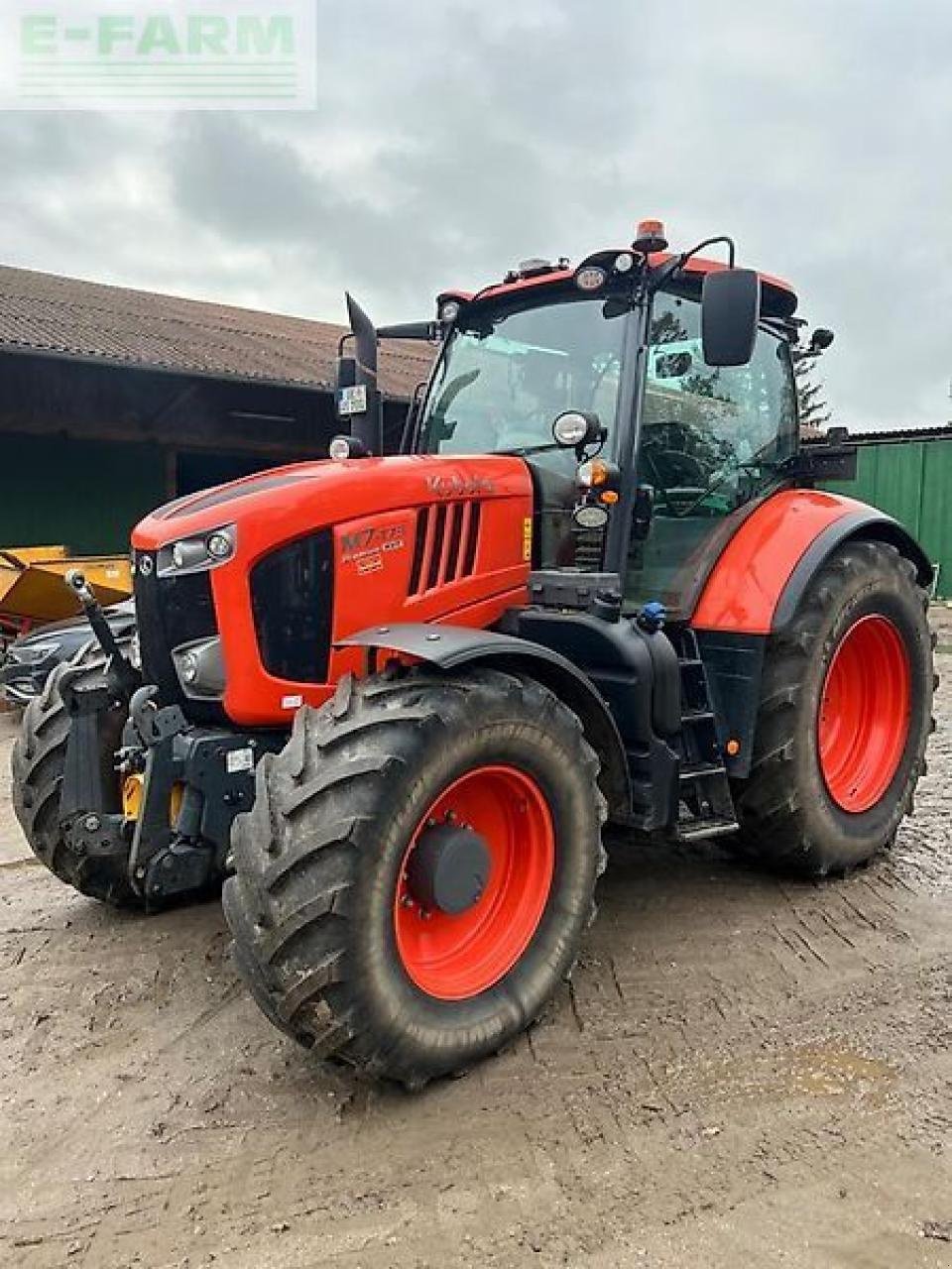 Traktor van het type Kubota m7-173 premium kvt, Gebrauchtmaschine in SUDERBURG/HOLXEN (Foto 1)