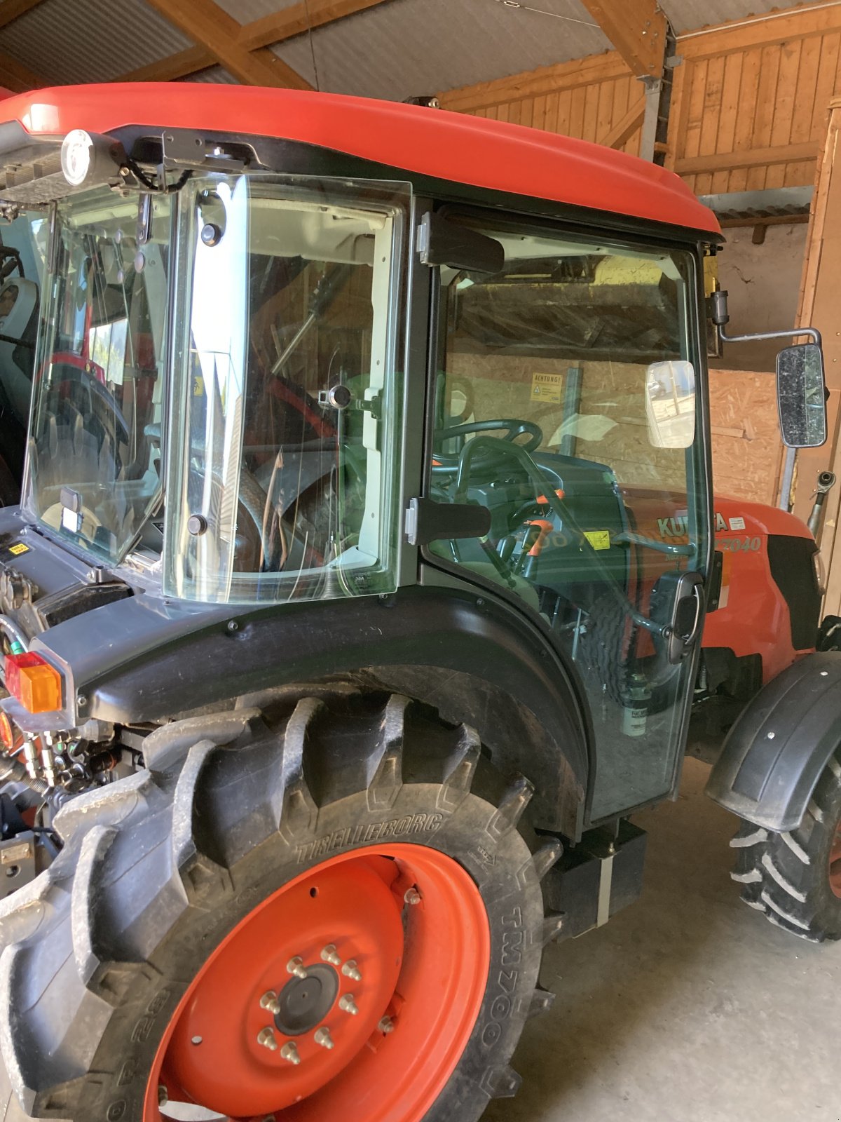 Traktor des Typs Kubota M7040N, Gebrauchtmaschine in Gößweinstein (Bild 4)