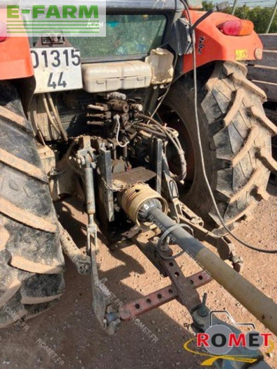 Traktor tip Kubota m7060, Gebrauchtmaschine in GENNES-SUR-GLAIZE (Poză 5)