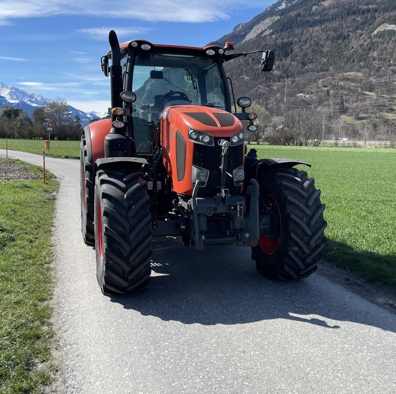 Traktor типа Kubota M7131 Traktor, Gebrauchtmaschine в Chur (Фотография 5)