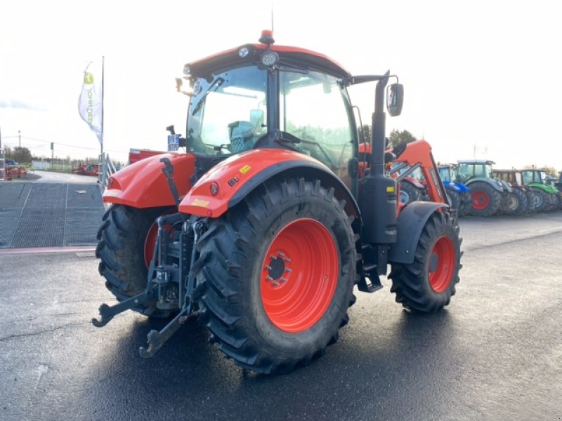 Traktor типа Kubota M7133, Gebrauchtmaschine в Wargnies Le Grand (Фотография 4)