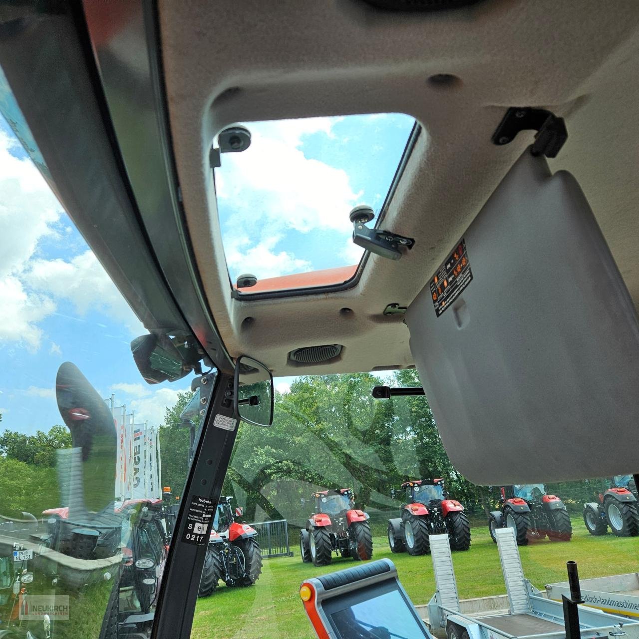 Traktor van het type Kubota M7151, Gebrauchtmaschine in Delbrück-Westenholz (Foto 4)