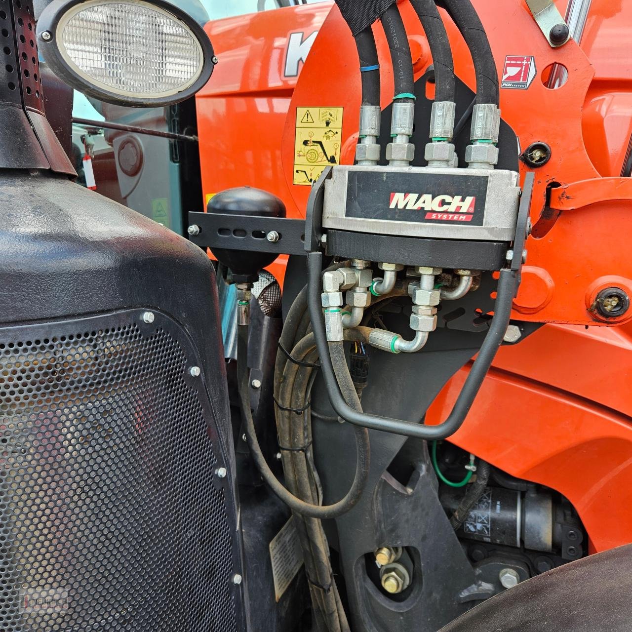 Traktor des Typs Kubota M7151, Gebrauchtmaschine in Delbrück-Westenholz (Bild 12)