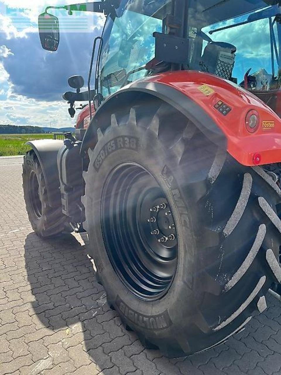 Traktor от тип Kubota m7152 kriechgang, Gebrauchtmaschine в HEMMINGEN (Снимка 7)