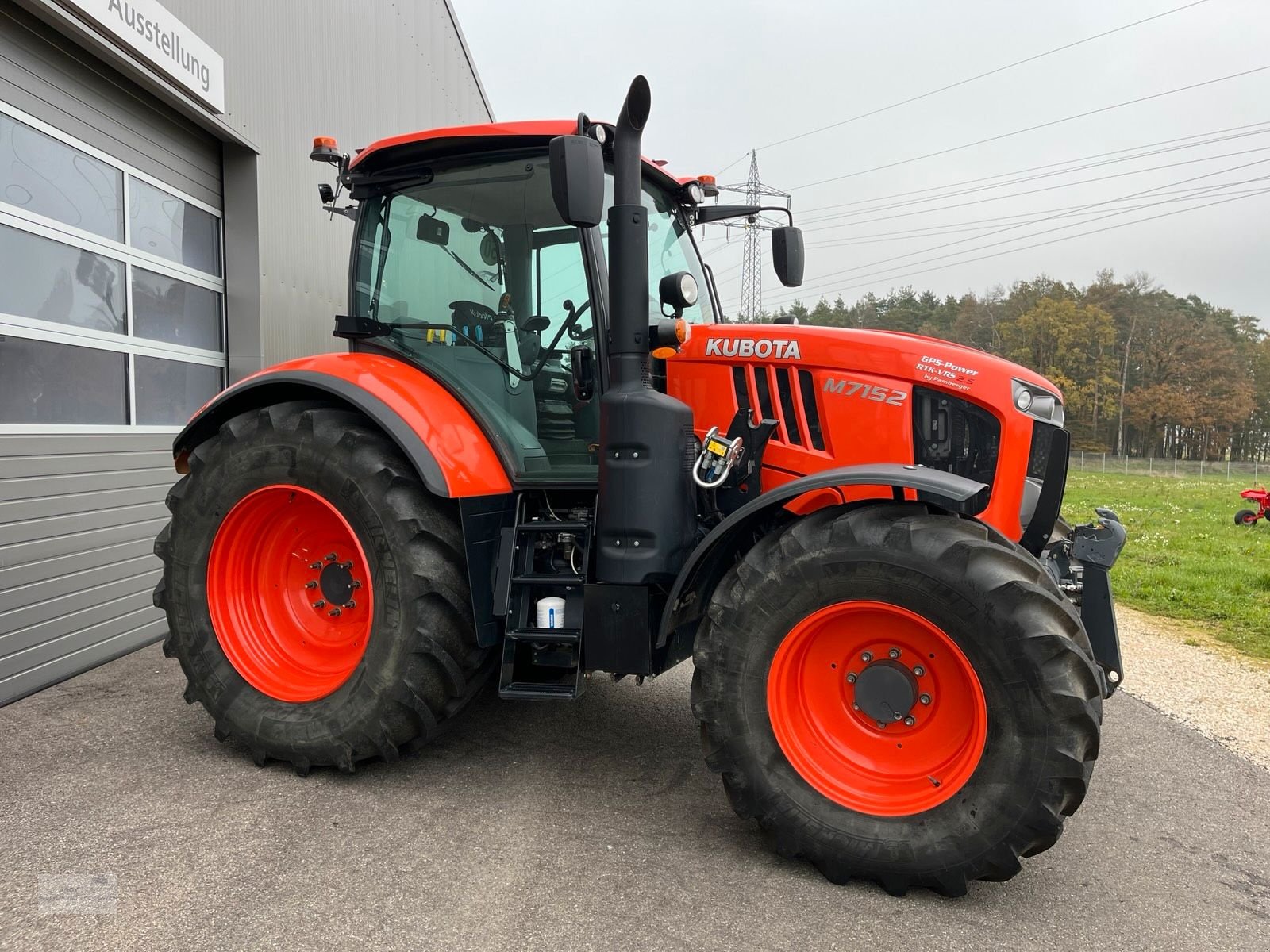 Traktor of the type Kubota M7152, Gebrauchtmaschine in Burgoberbach (Picture 2)