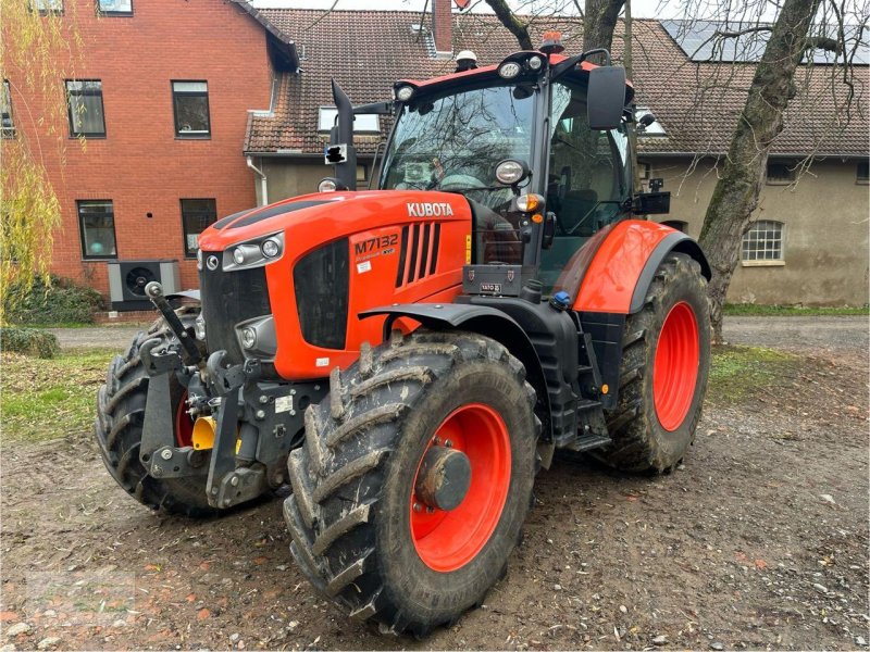 Traktor типа Kubota M7152, Gebrauchtmaschine в Coppenbruegge