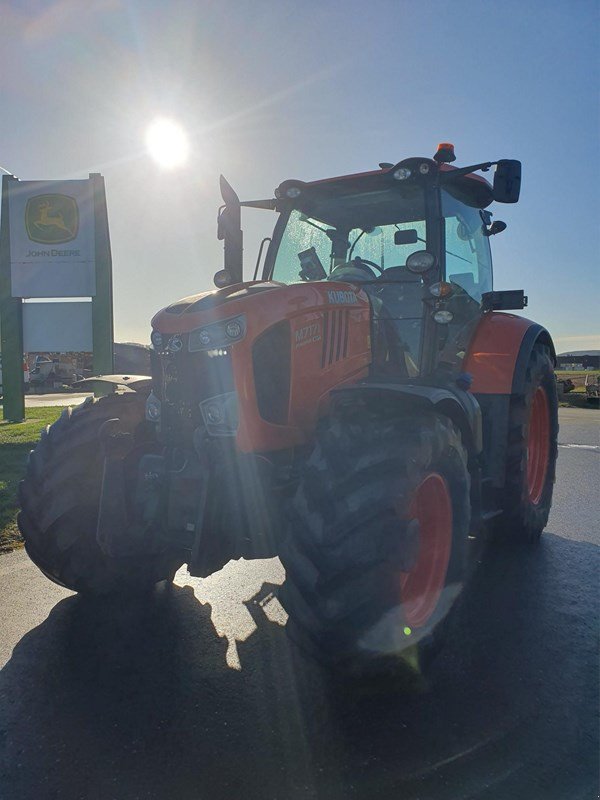 Traktor typu Kubota M7171, Gebrauchtmaschine v Chavornay (Obrázek 4)