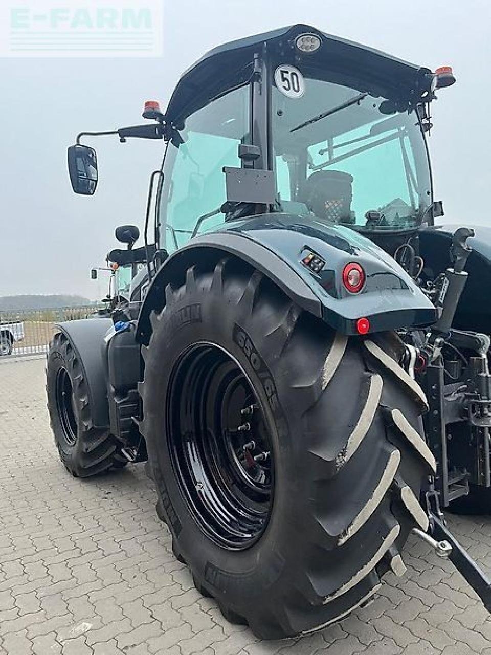 Traktor типа Kubota m7173 premium kvt, Gebrauchtmaschine в HEMMINGEN (Фотография 5)