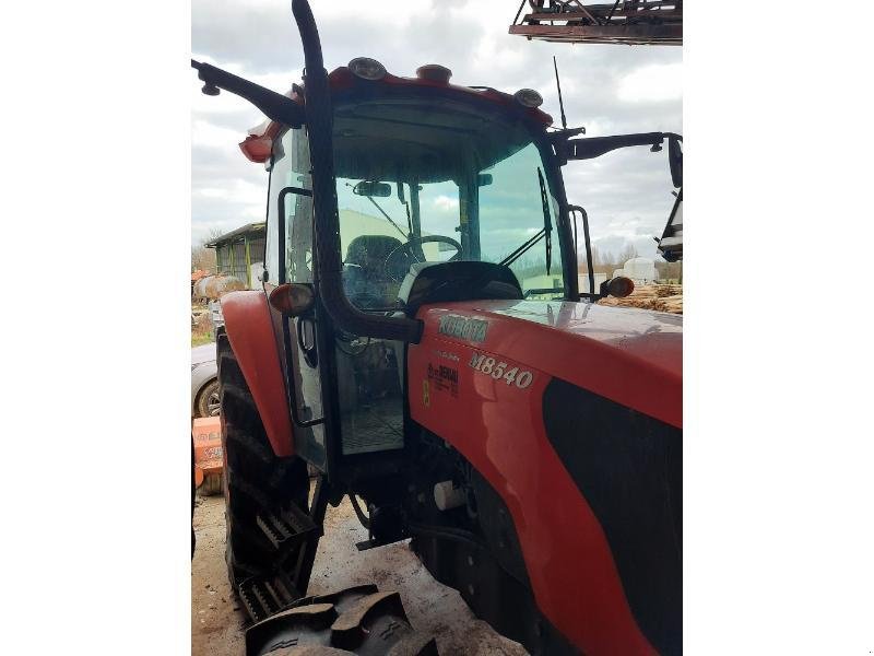 Traktor del tipo Kubota M8540 H-C, Gebrauchtmaschine In COULONGES SUR L'AUTI (Immagine 1)