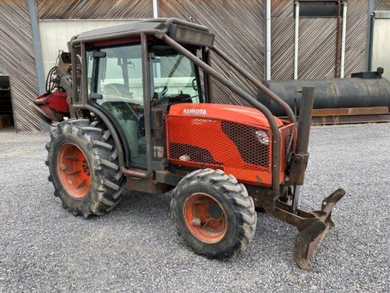 Traktor des Typs Kubota M8540, Gebrauchtmaschine in Harsin (Nassogne) (Bild 2)