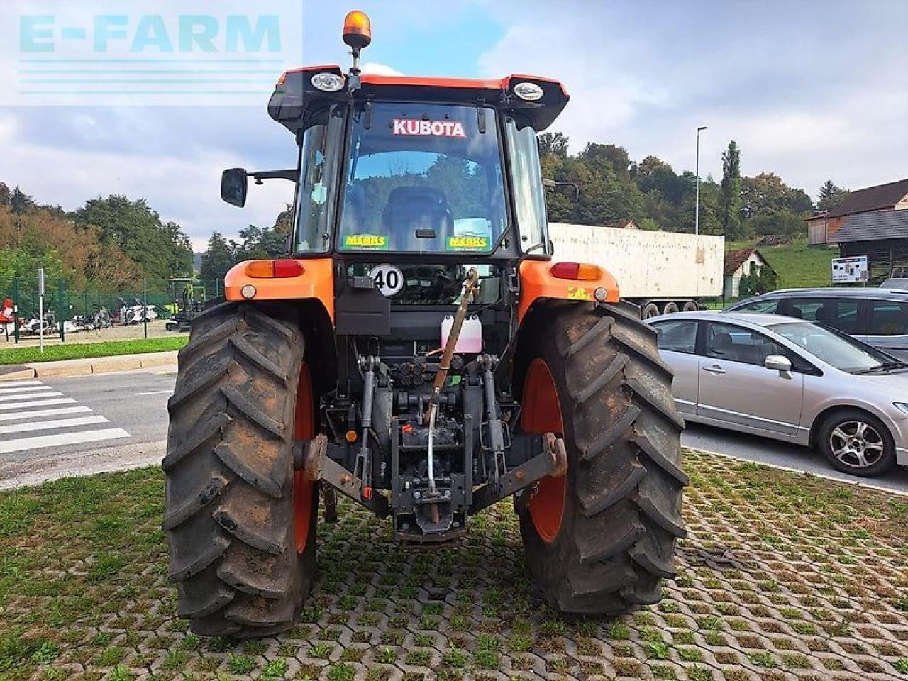 Traktor del tipo Kubota m8560, Gebrauchtmaschine en GROBELNO (Imagen 5)